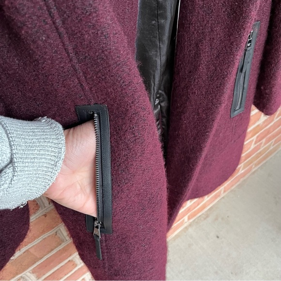 Ladies wine colored/burgundy wool blend pea coat. Calvin Klein. XXL - Picture 11 of 15